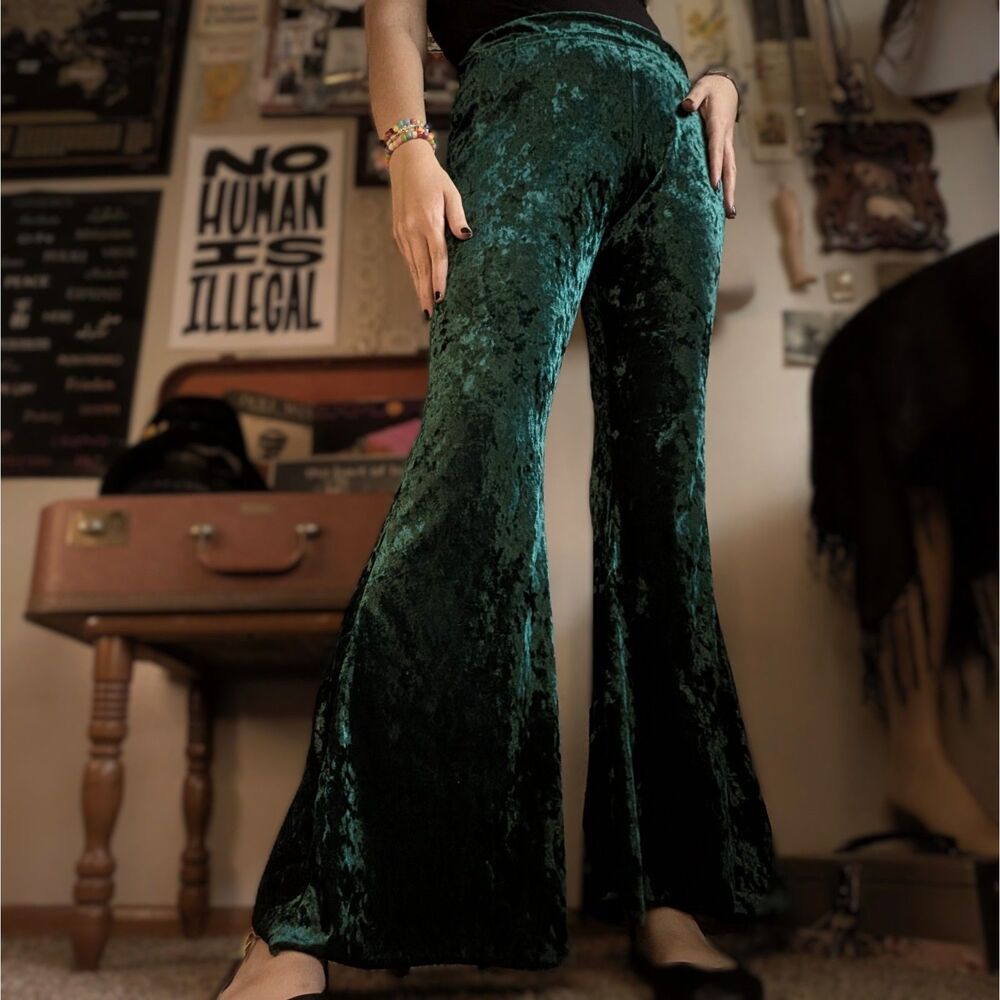Three Bird Nest Crushed Velvet Bell Bottom Flare Pants Women's S/M Green